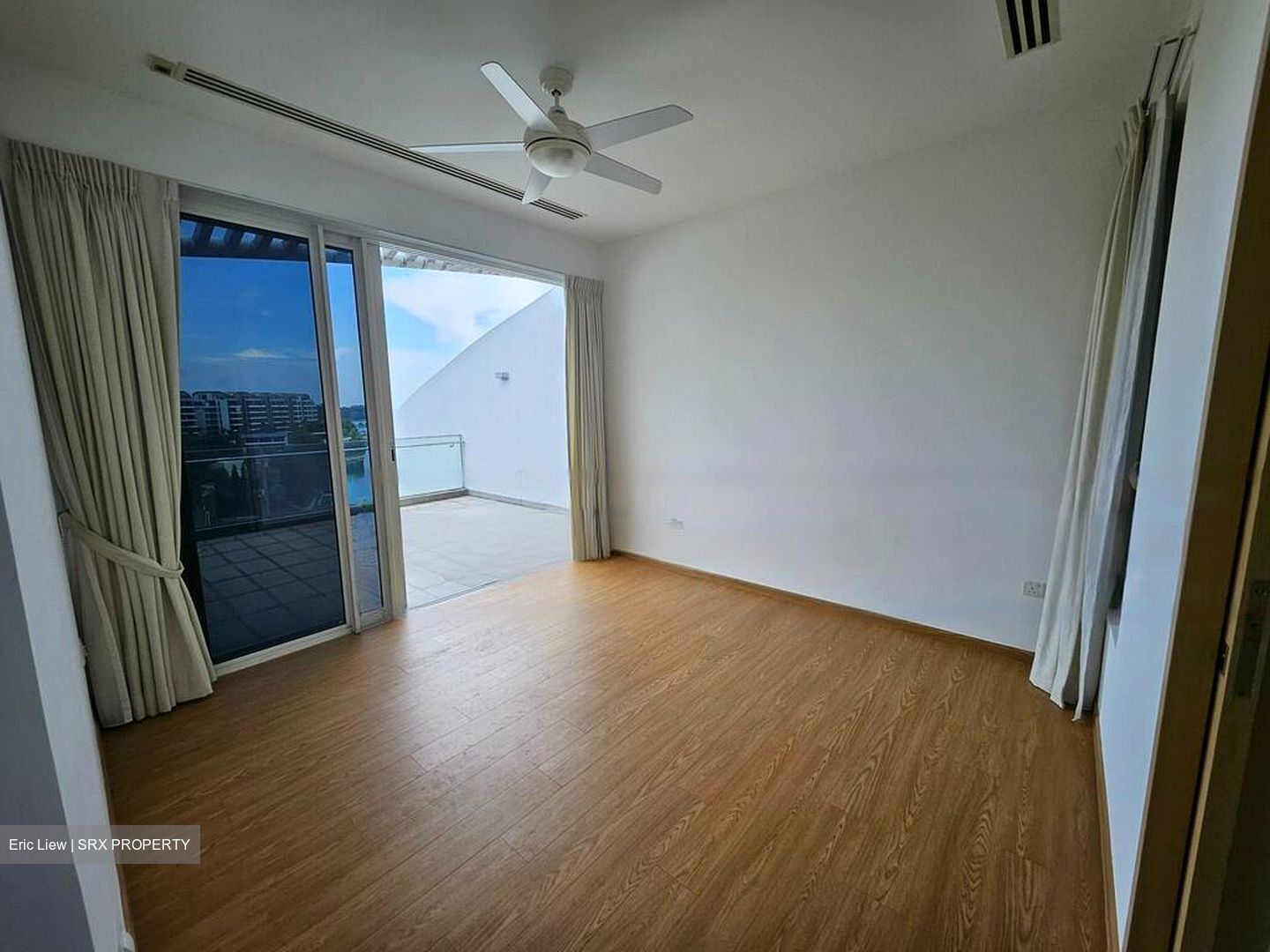 Turquoise (D4), Condominium #483529101